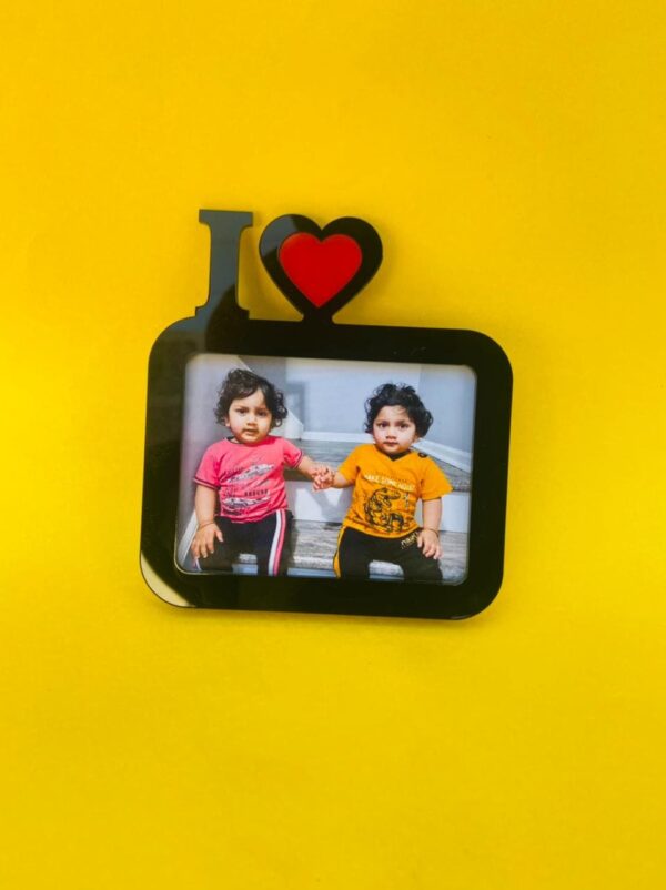 021c05e9-b907-418a-93b6-b995ee853a38-pichi I Love Fridge Magnet - Bubbly Decors