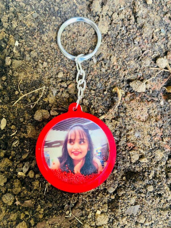 6346e8c4-4c58-4c6e-ae26-d8db61bb7a7d-pichi depth keychain - Bubbly Decors