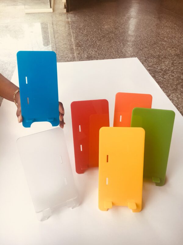 IMG_0493-pichi Mobile stand - Bubbly Decors