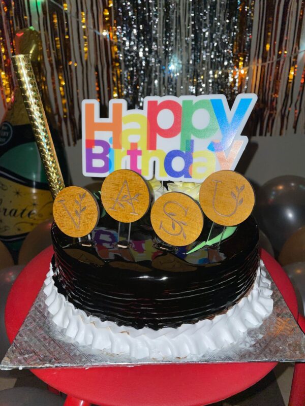 IMG_0882-pichi cake topper happy birthday and name - Bubbly Decors