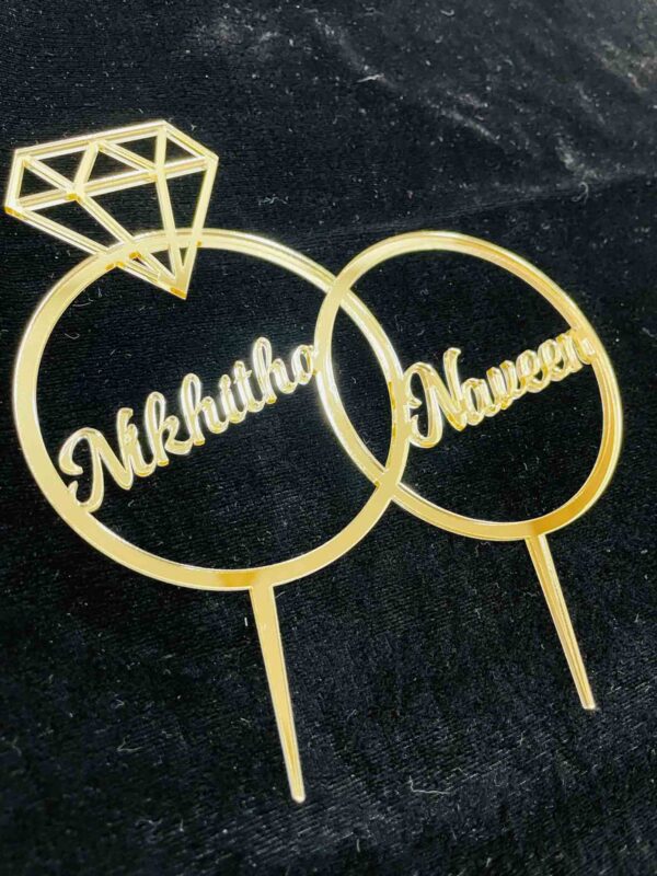 IMG_1291 Cake topper couple ring - Bubbly Decors