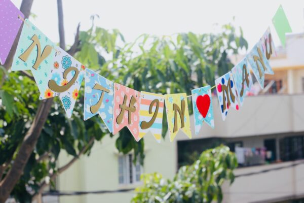IMG_2031-pichi Banner Flag Model - Bubbly Decors