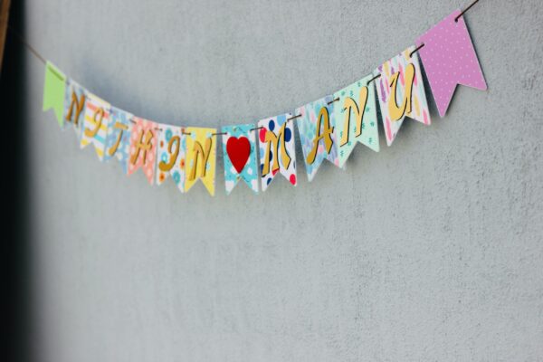 IMG_2034-pichi Banner Flag Model - Bubbly Decors