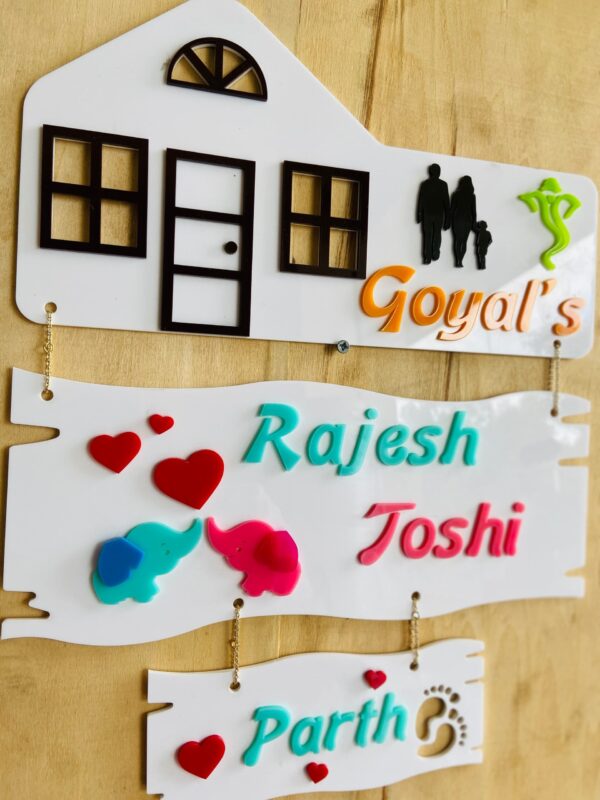 IMG_2376-pichi_a78ff6ca-feb6-428f-ac80-e87266646935 Name Board Family Acrylic - Bubbly Decors