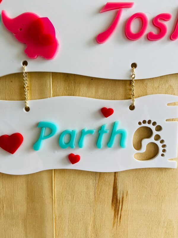 IMG_2379-pichi_93c16a8a-026d-4f2c-9f7c-8fdf5b8c4476 Name Board Family Acrylic - Bubbly Decors