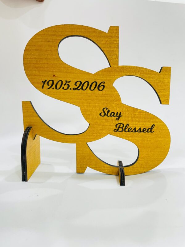 IMG_2778-pichi Wooden logo for couples - Bubbly Decors