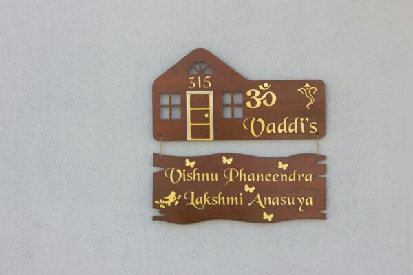 IMG_3151-pichi_94cdabee-4d89-40e1-b67b-2257369e8f2b Name Board Wood Veneer 2 Steps - Bubbly Decors