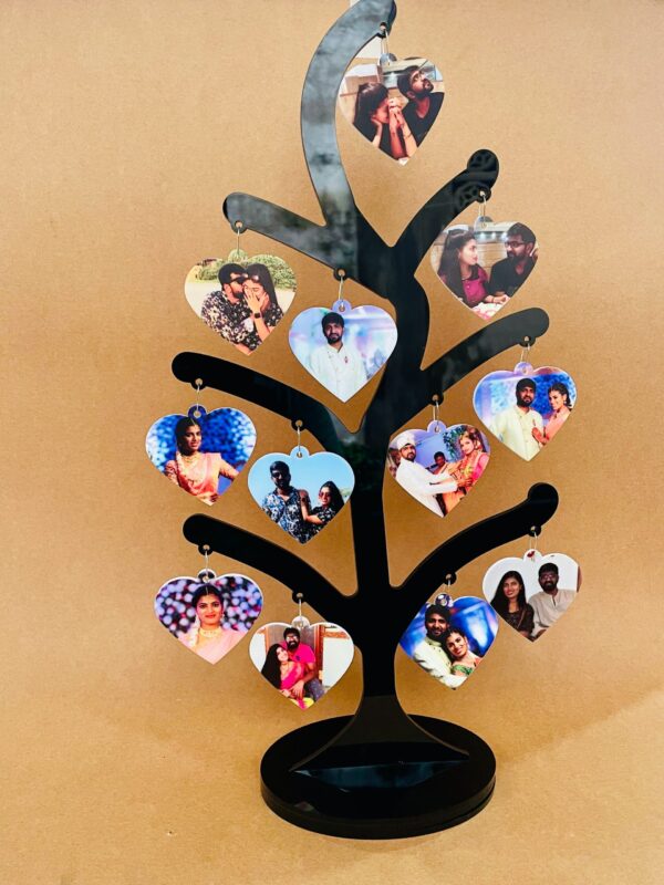 IMG_3614-pichi_6642caea-ff38-4562-a344-184fc69a0b8e Tree photo hearts - Bubbly Decors