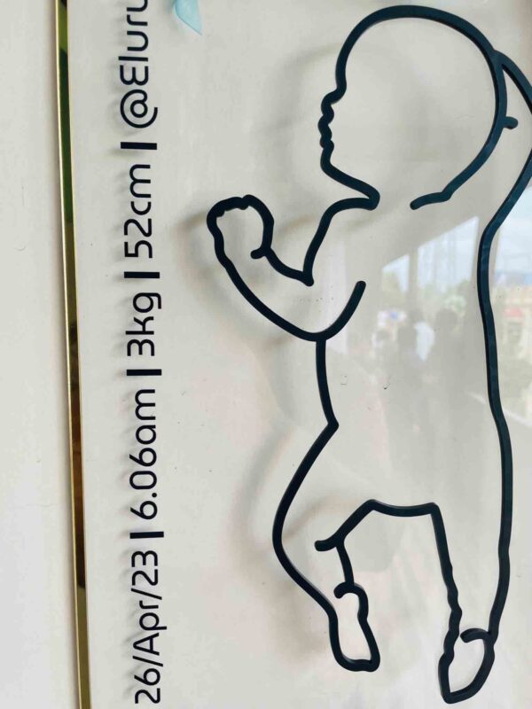 IMG_3660 Line art baby frame - Bubbly Decors