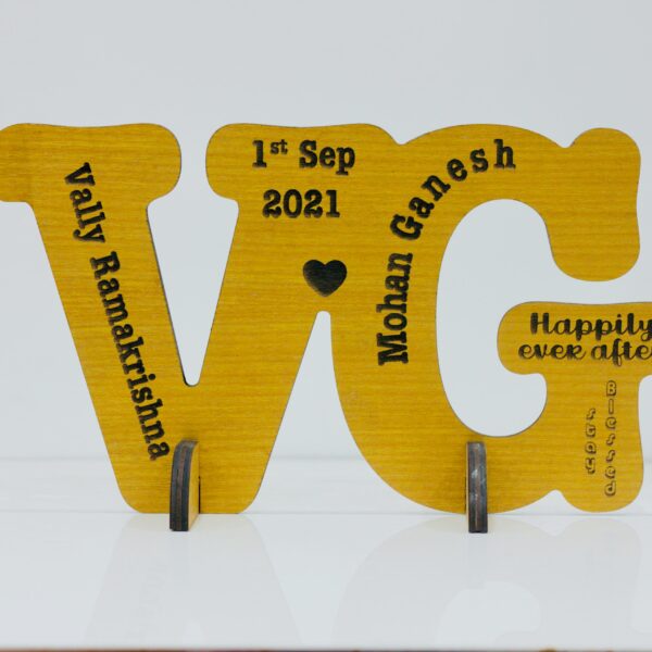 IMG_4493-pichi Wooden logo for couples - Bubbly Decors