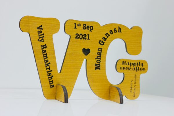 IMG_4501-pichi Wooden logo for couples - Bubbly Decors