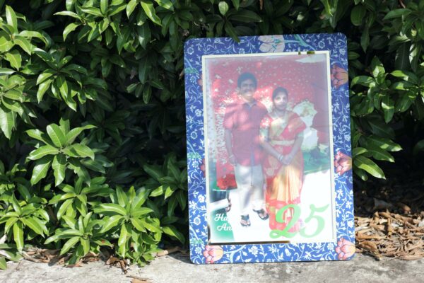 IMG_4571-pichi photo frame extra large - Bubbly Decors