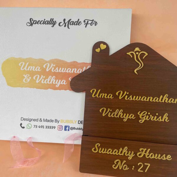 Home shape shelf name board - Bubbly Decors