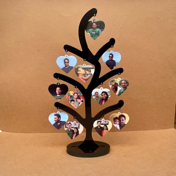 IMG_7163-pichi Tree photo hearts - Bubbly Decors