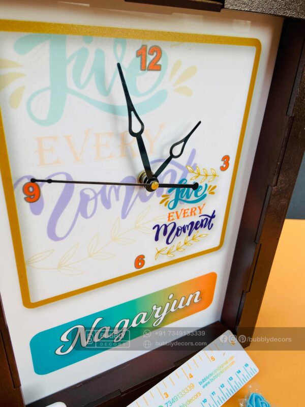 IMG_8379 Box name Clock - Bubbly Decors