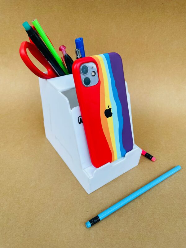 IMG_8543-pichi Mobile and pen stand - Bubbly Decors