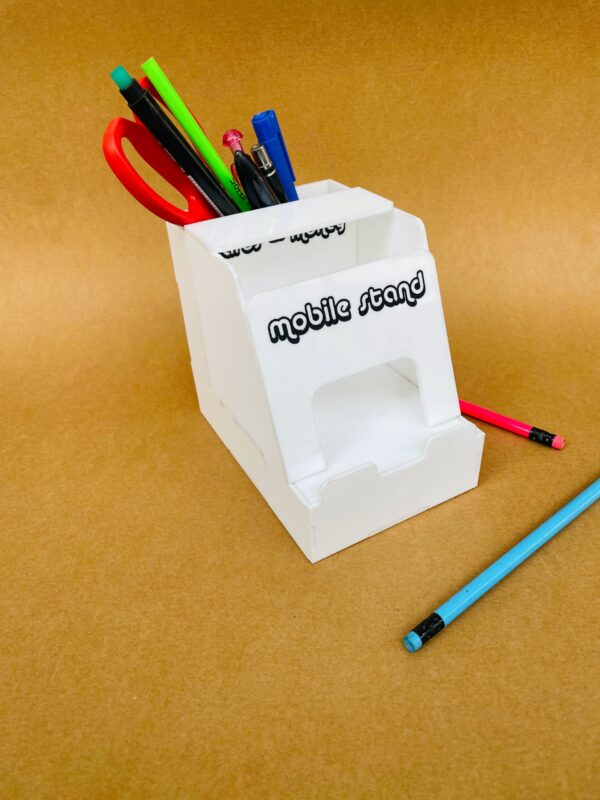 IMG_8545-pichi Mobile and pen stand - Bubbly Decors