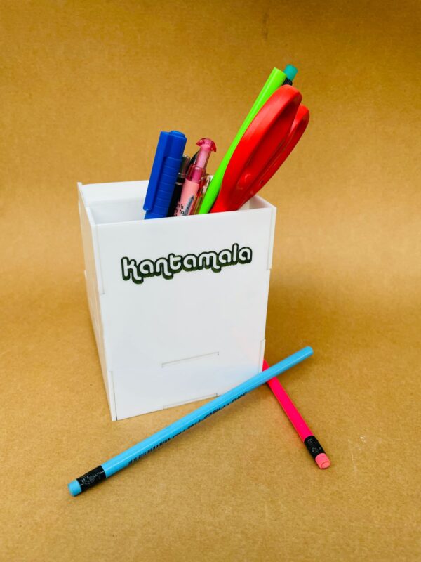 IMG_8546-pichi Mobile and pen stand - Bubbly Decors
