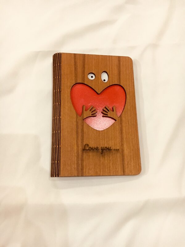 IMG_8806-pichi heart hug wood greeting - Bubbly Decors