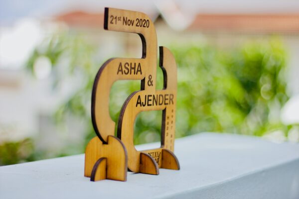 image_440df3c1-0f18-484a-9d98-706bb5cba4d0 Wooden logo for couples - Bubbly Decors